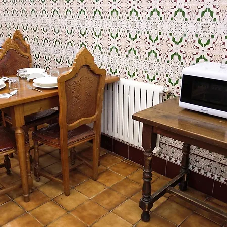 Oliva Desayuno Take Away 3000 Bed & Breakfast