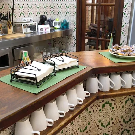 Oliva Desayuno Take Away 3000 Bed & Breakfast